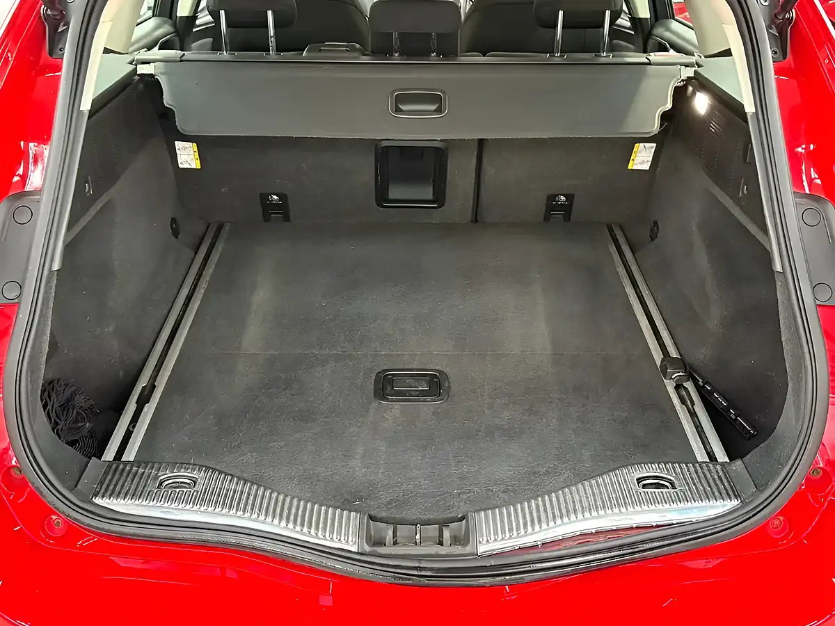 Used 2018 Ford Mondeo Zetec Red - Interior and Exterior details 17