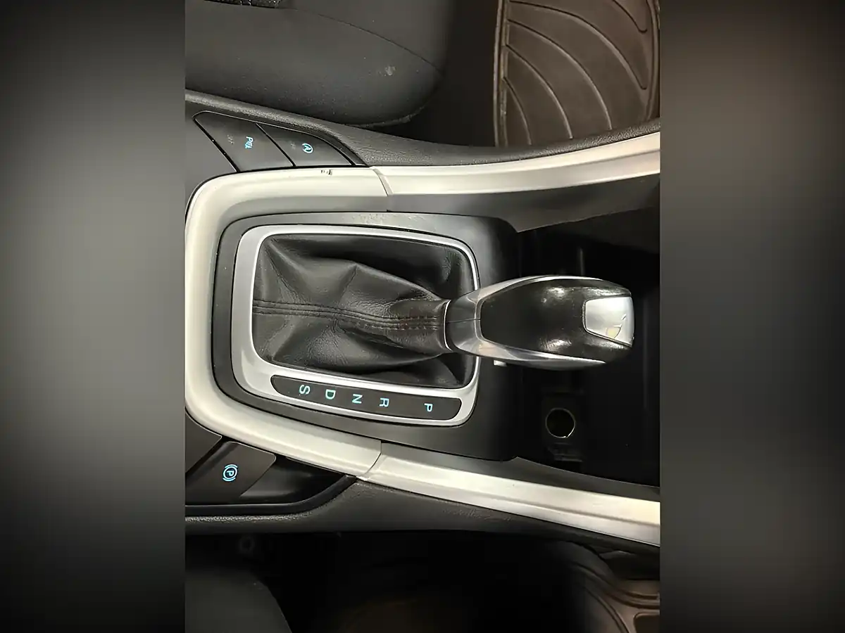 Used 2018 Ford Mondeo Zetec Red - Interior and Exterior details 19