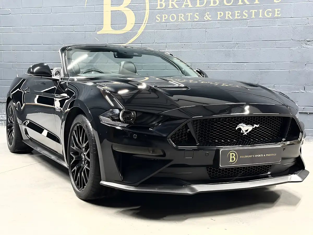 Used 2018 Ford Mustang GT Black - Interior and Exterior details 11