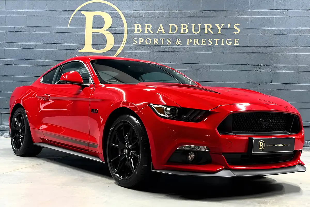 Used 2018 Ford Mustang GT Red - Interior and Exterior details 8