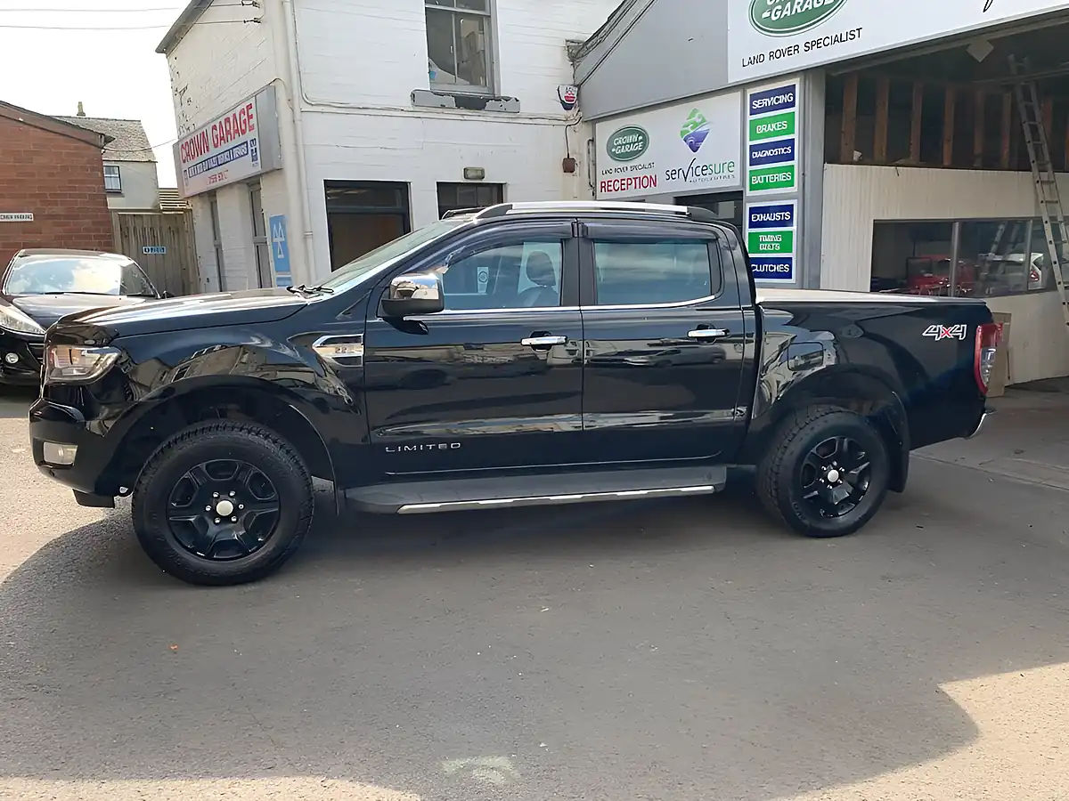 Used 2018 Ford Ranger Limited 1 Black - Interior and Exterior details 5