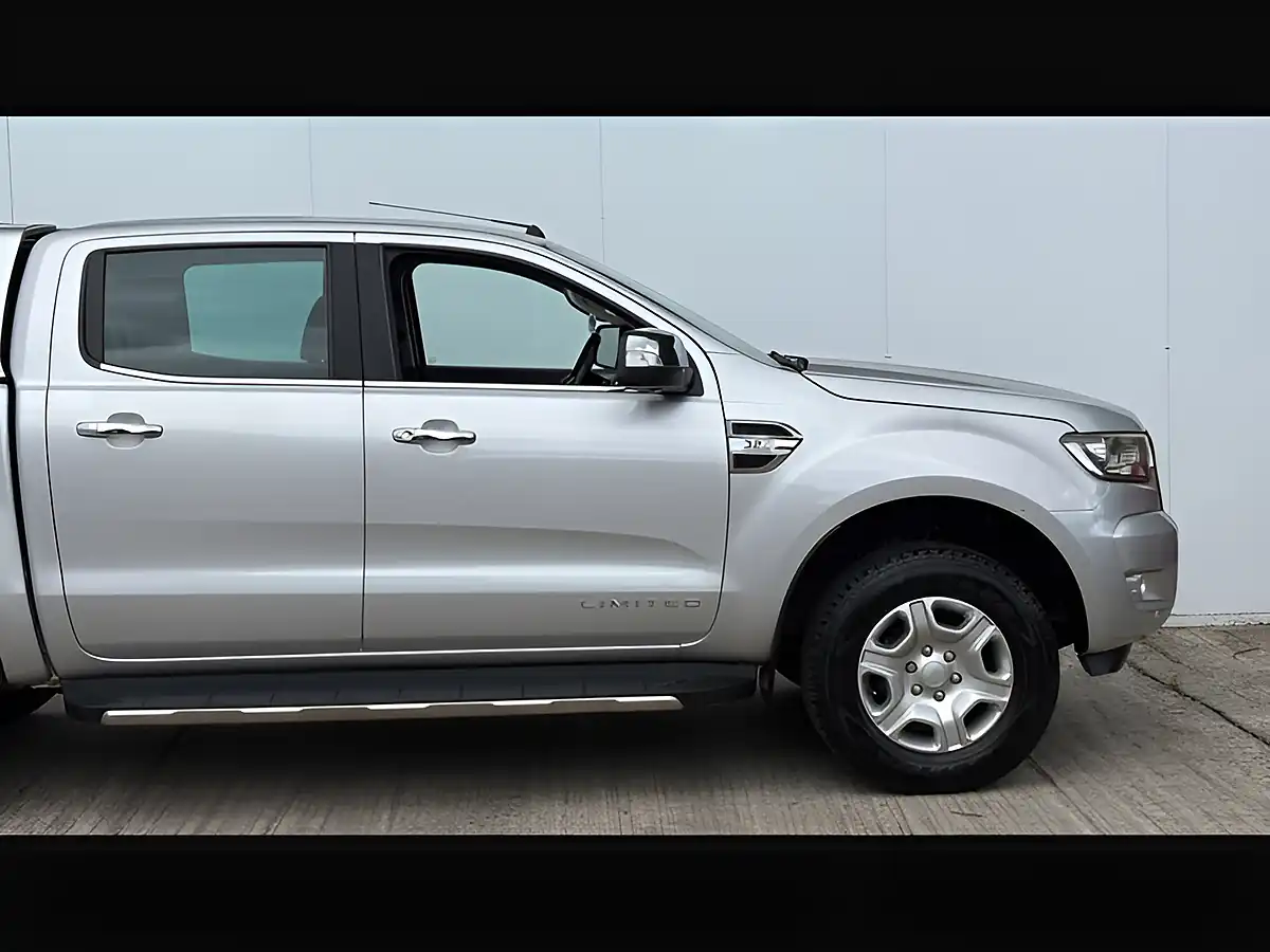 Used 2018 Ford Ranger Limited Edition Moondust Silver - Interior and Exterior details 11
