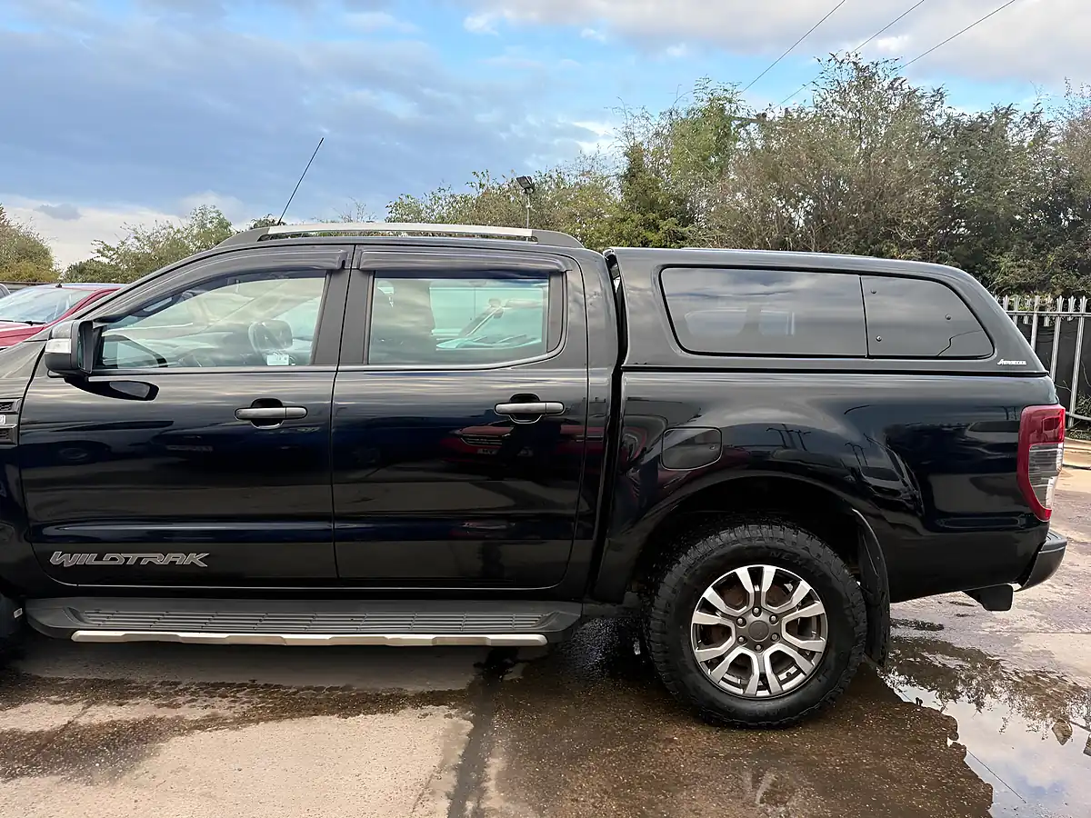 Used 2018 Ford Ranger Wildtrak Black - Interior and Exterior details 4