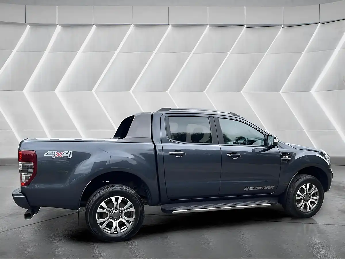 Used 2018 Ford Ranger Wildtrak Grey - Interior and Exterior details 6