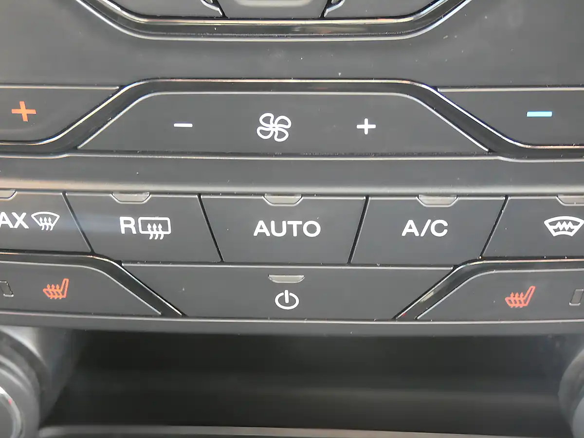 Used 2018 Ford Ranger Wildtrak Grey - Interior and Exterior details 13