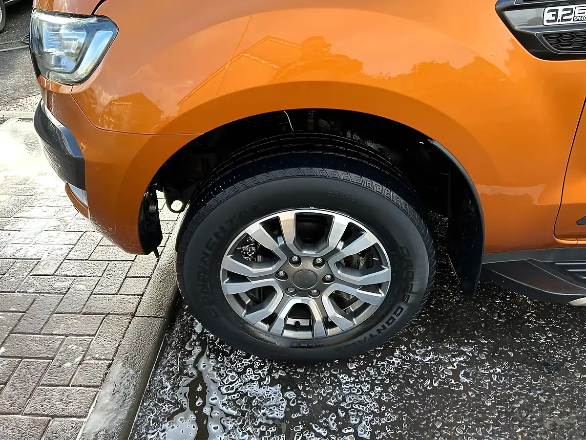 Used 2018 Ford Ranger Wildtrak Orange - Interior and Exterior details 16