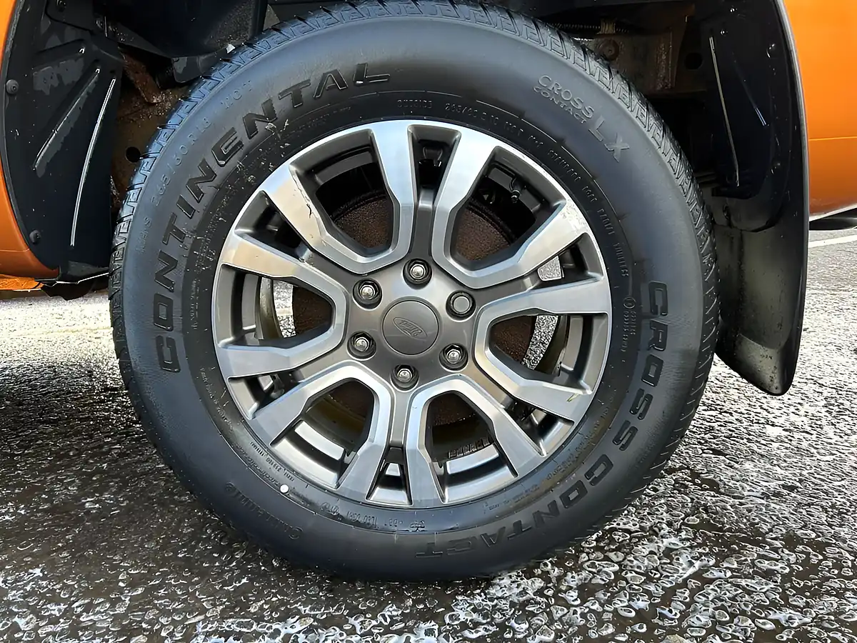 Used 2018 Ford Ranger Wildtrak Orange - Interior and Exterior details 17