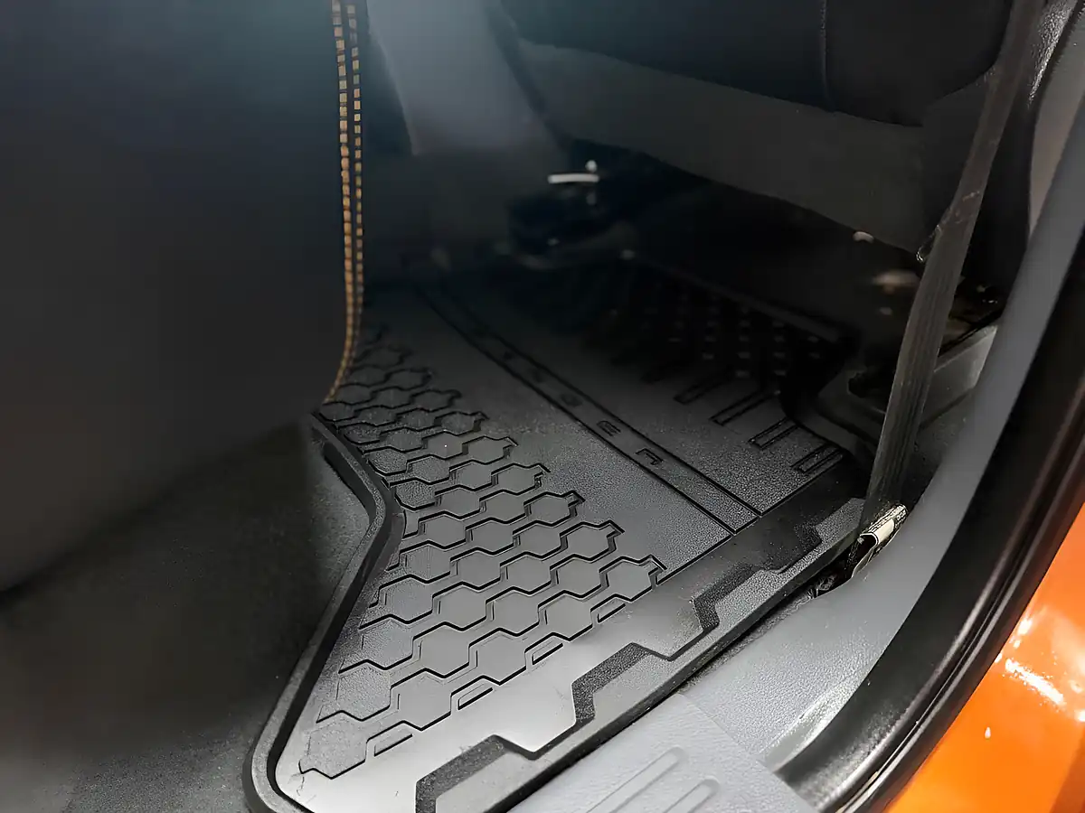 Used 2018 Ford Ranger Wildtrak Orange - Interior and Exterior details 19