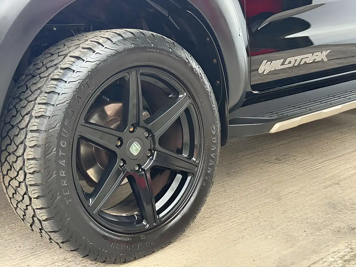 Used 2018 Ford Ranger Wildtrak Panther Black - Interior and Exterior details 10