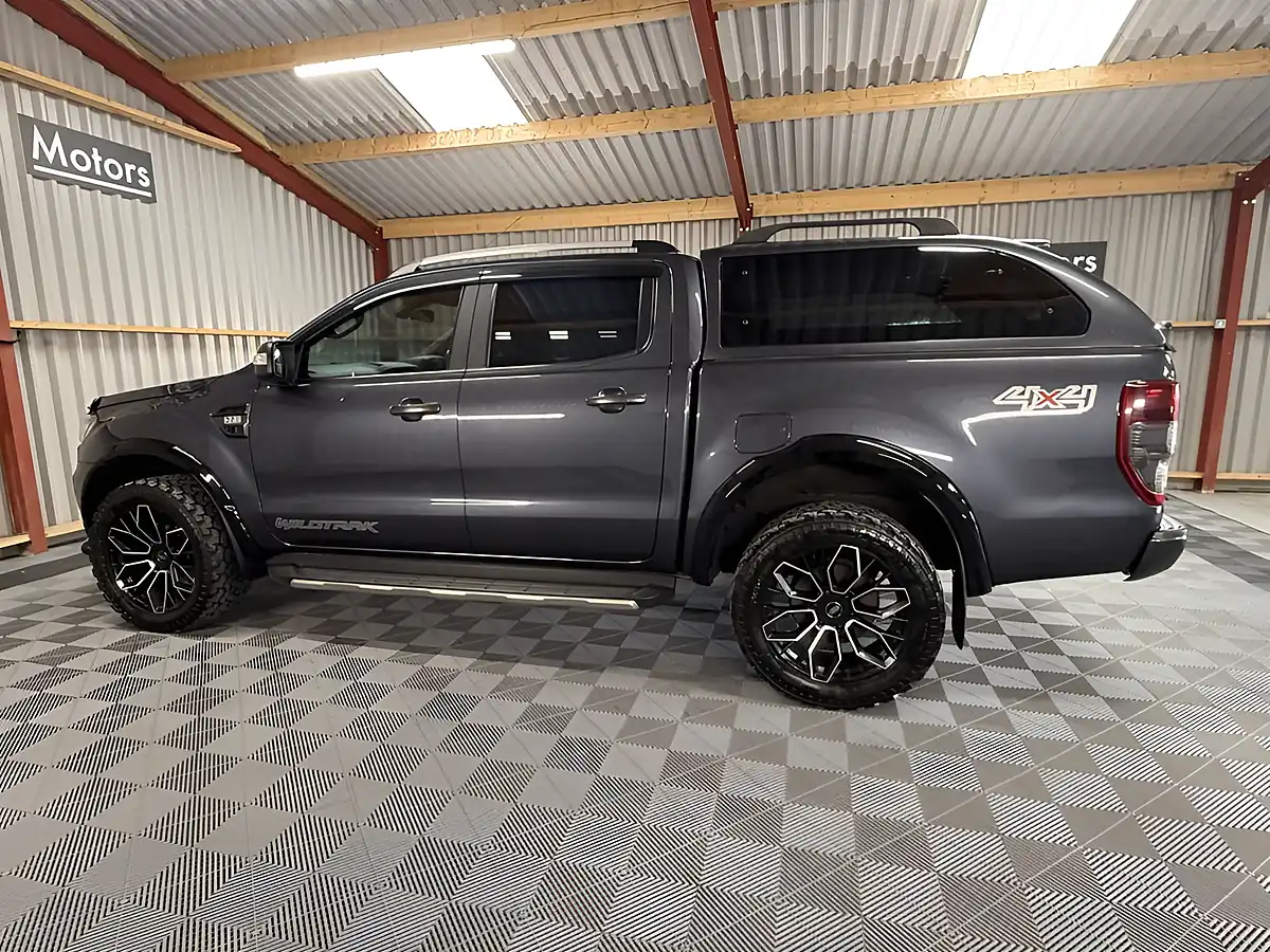 Used 2018 Ford Ranger Wildtrak Sea Grey - Interior and Exterior details 10