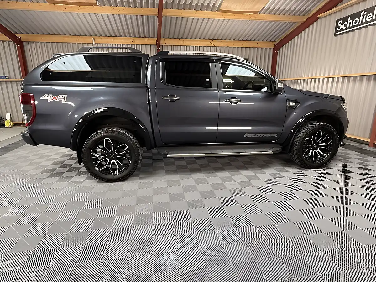 Used 2018 Ford Ranger Wildtrak Sea Grey - Interior and Exterior details 15