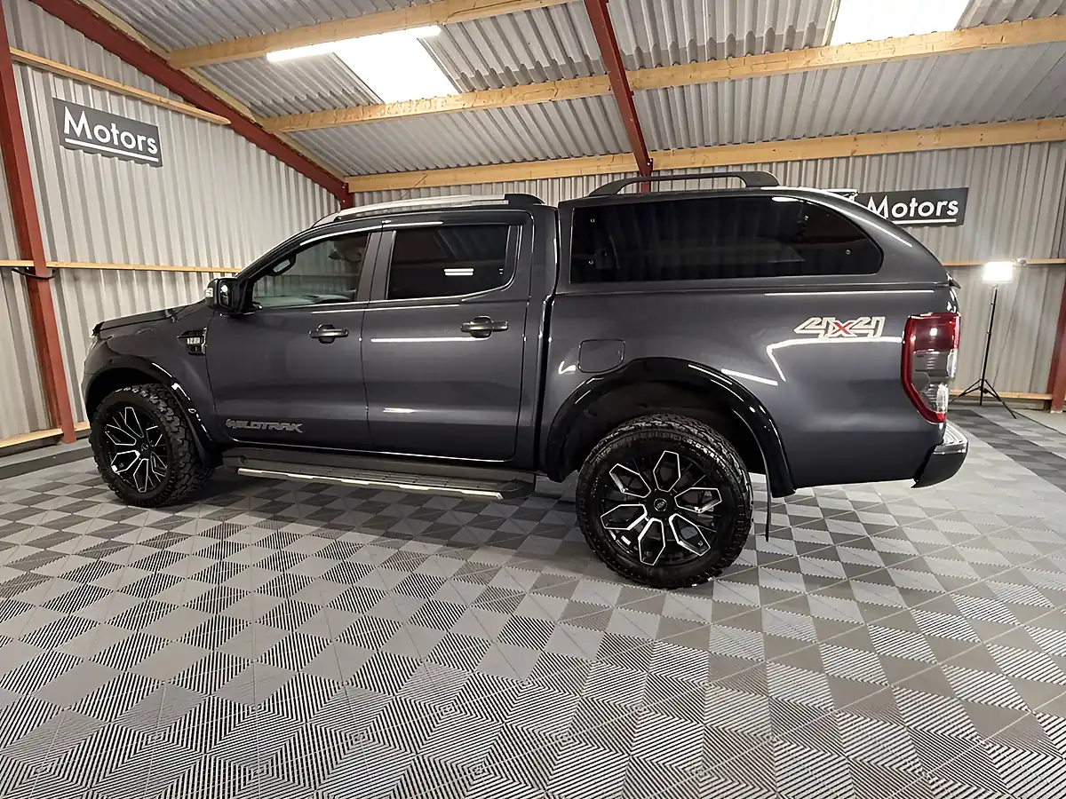 Used 2018 Ford Ranger Wildtrak Sea Grey - Interior and Exterior details 17