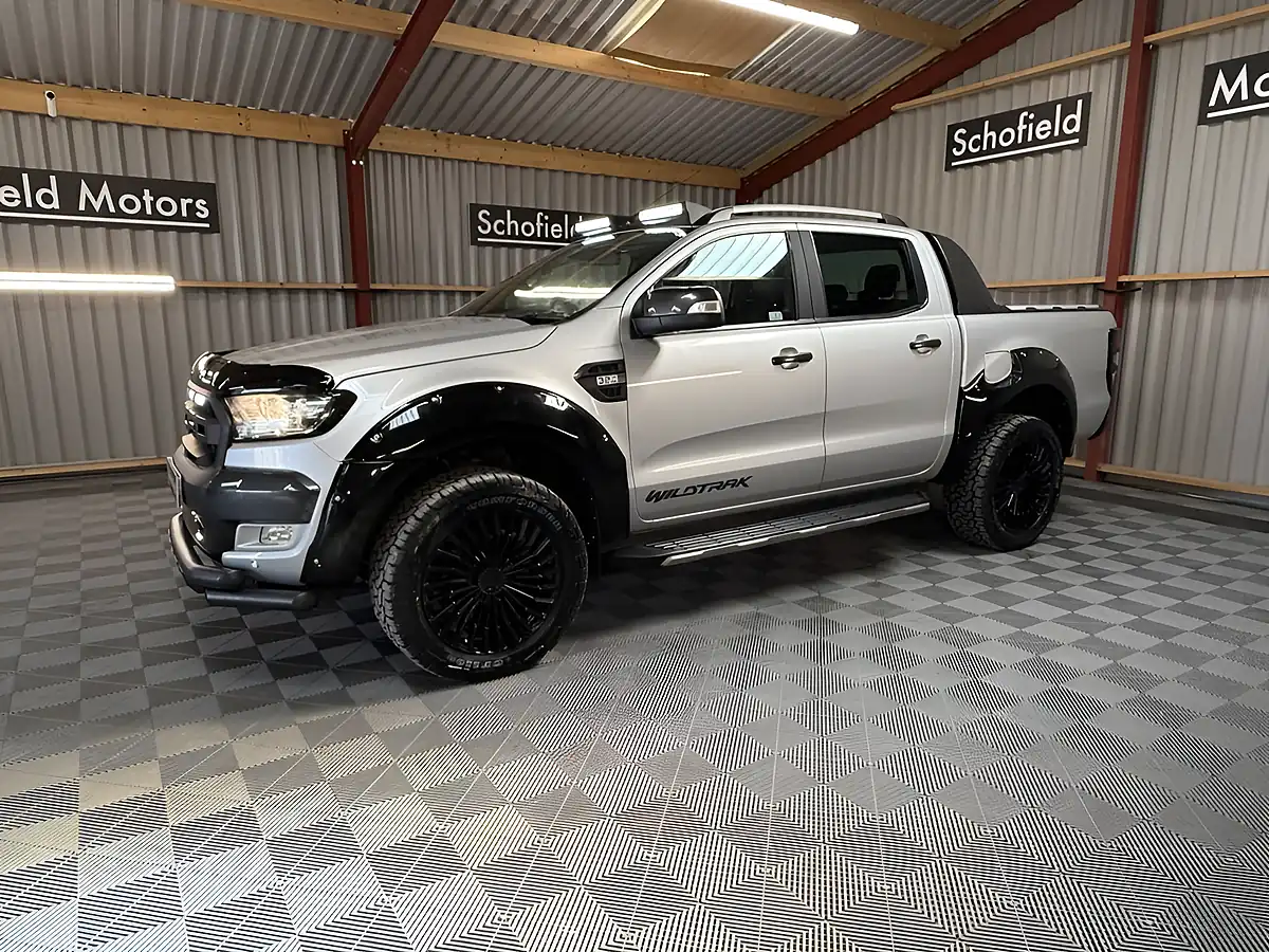 Used 2018 Ford Ranger Wildtrak Silver - Interior and Exterior details 10