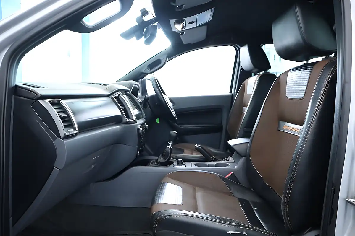Used 2018 Ford Ranger Wildtrak Silver - Interior and Exterior details 13