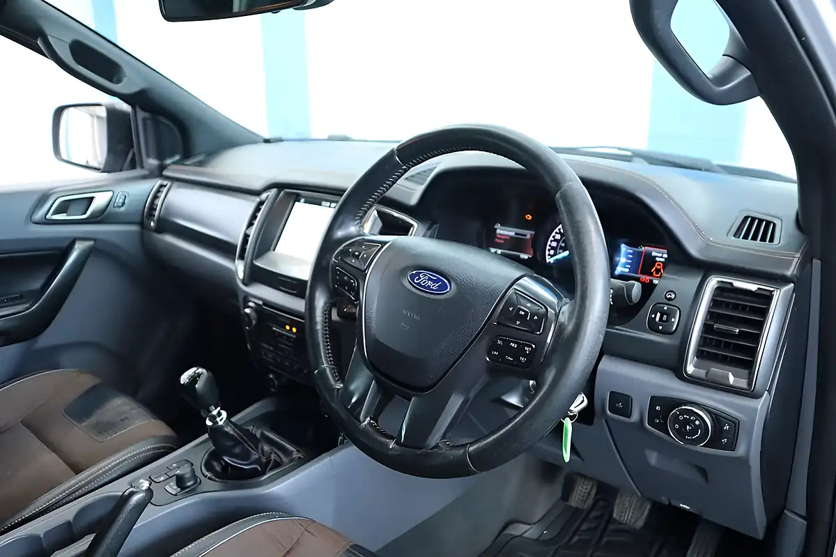 Used 2018 Ford Ranger Wildtrak Silver - Interior and Exterior details 16