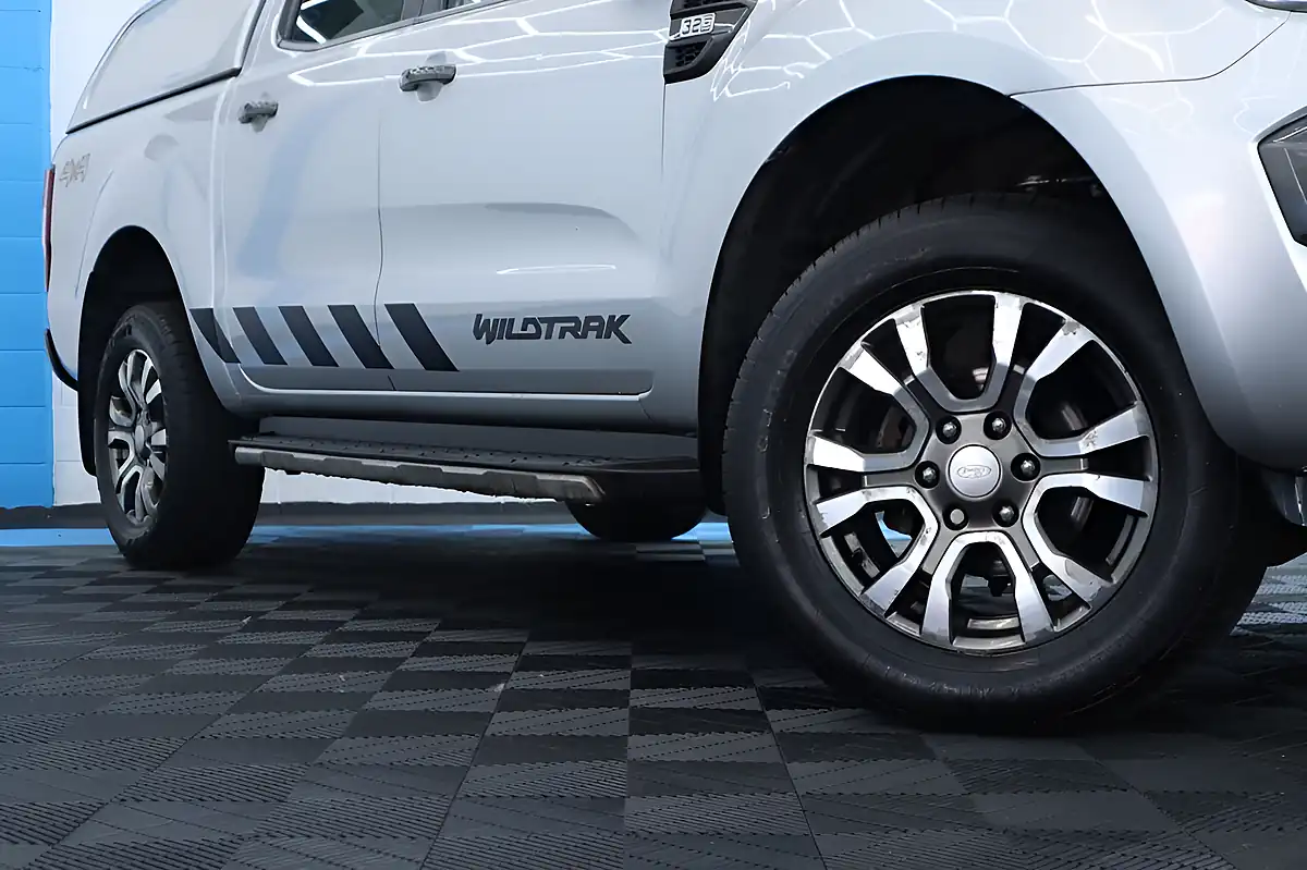 Used 2018 Ford Ranger Wildtrak Silver - Interior and Exterior details 3