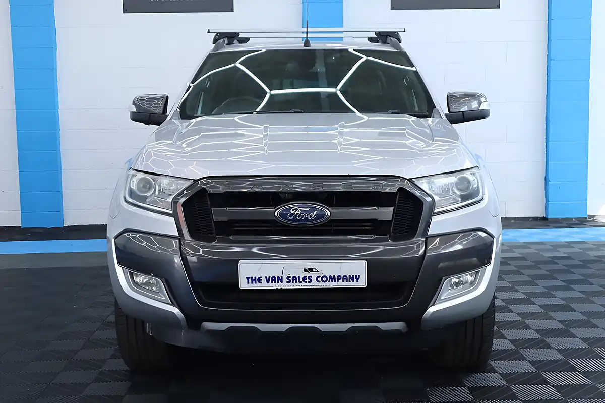 Used 2018 Ford Ranger Wildtrak Silver - Interior and Exterior details 5