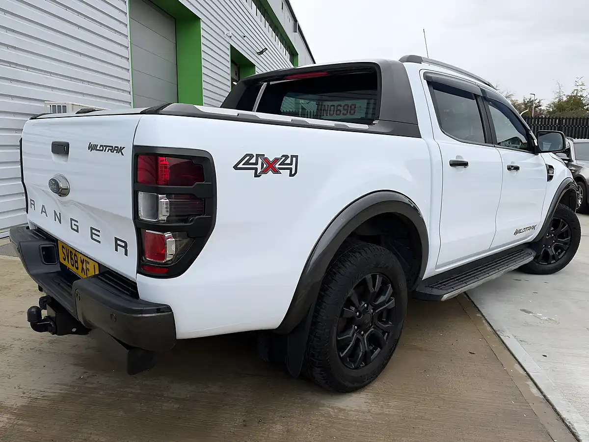 Used 2018 Ford Ranger Wildtrak White - Interior and Exterior details 5