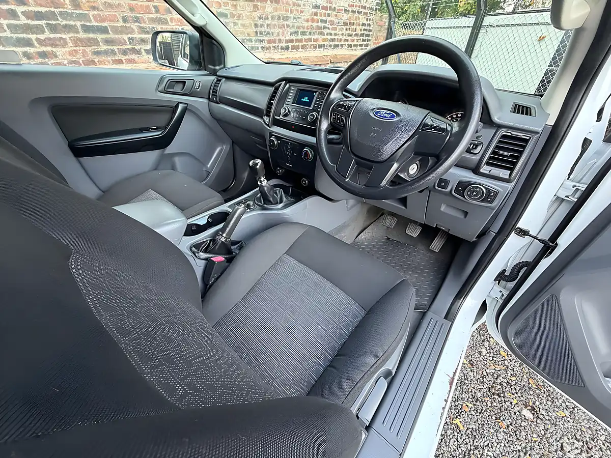 Used 2018 Ford Ranger Xl Extra Cab Tipper Dropside White - Interior and Exterior details 13