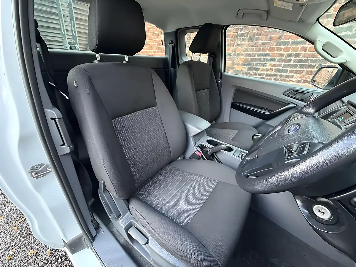 Used 2018 Ford Ranger Xl Extra Cab Tipper Dropside White - Interior and Exterior details 14