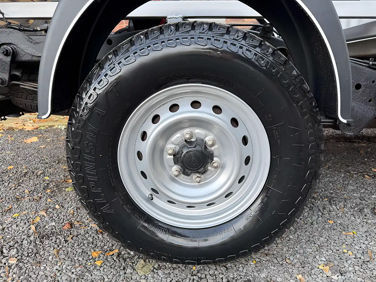 Used 2018 Ford Ranger Xl Extra Cab Tipper Dropside White - Interior and Exterior details 17