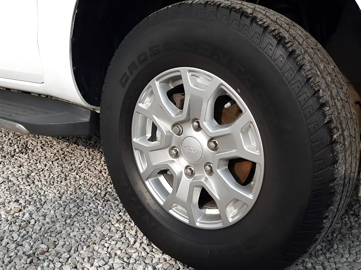 Used 2018 Ford Ranger Xlt White - Interior and Exterior details 13