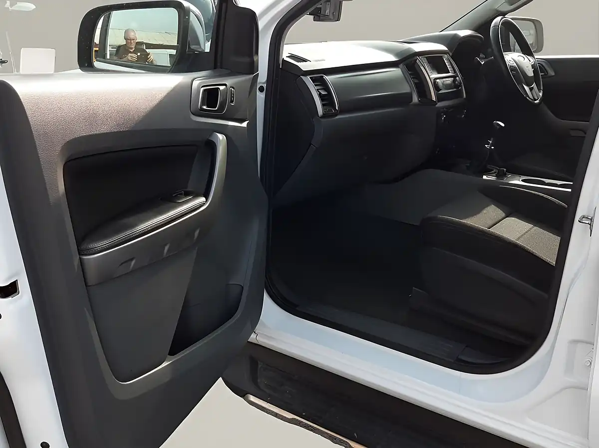 Used 2018 Ford Ranger Xlt White - Interior and Exterior details 8