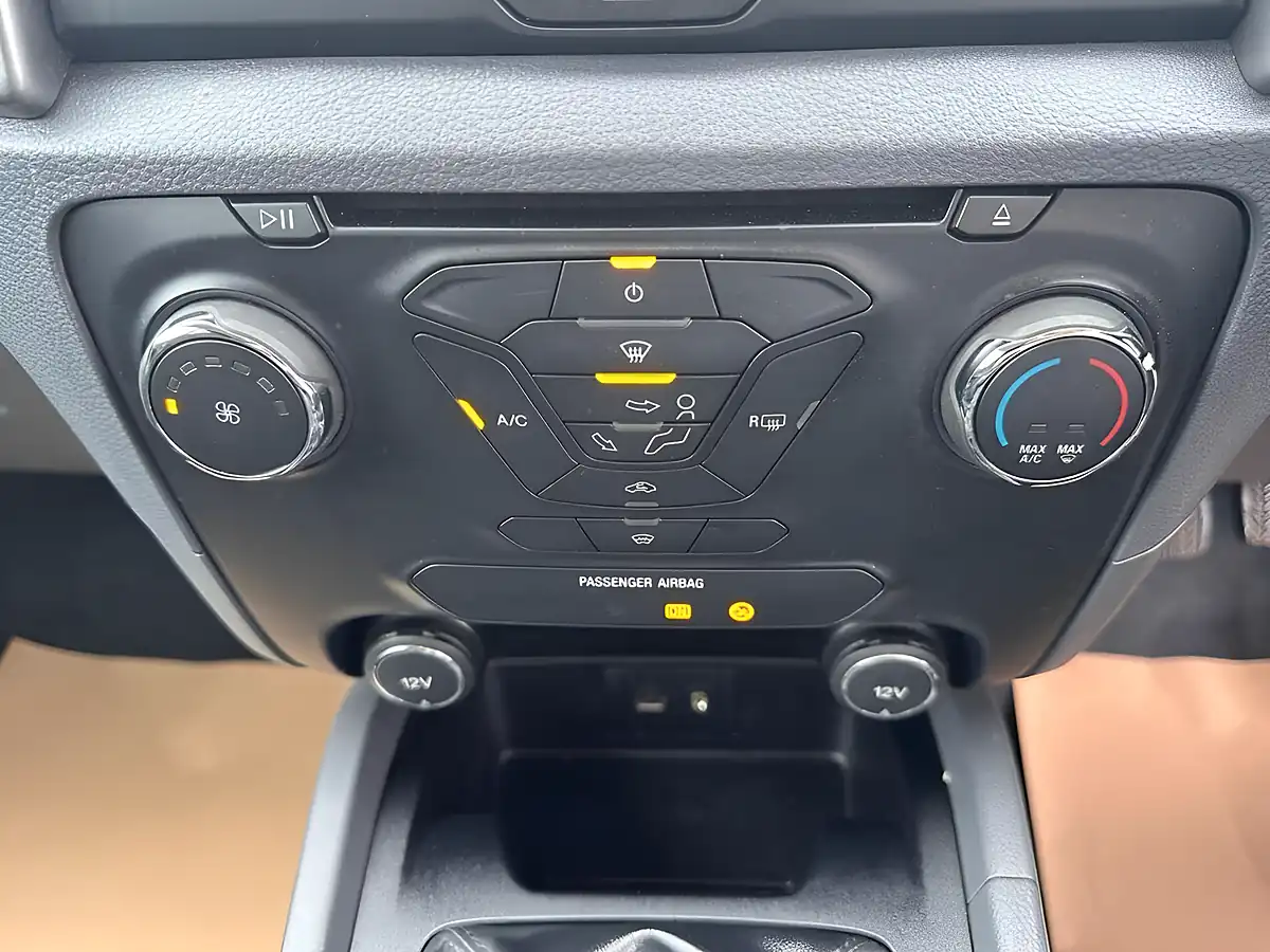 Used 2018 Ford Ranger Xlt White - Interior and Exterior details 16