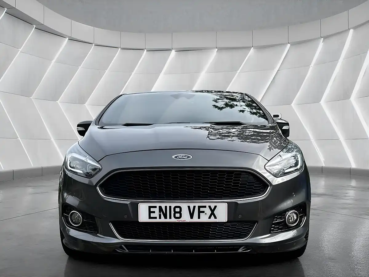 Used 2018 Ford S-Max ST-Line Grey - Interior and Exterior details 10