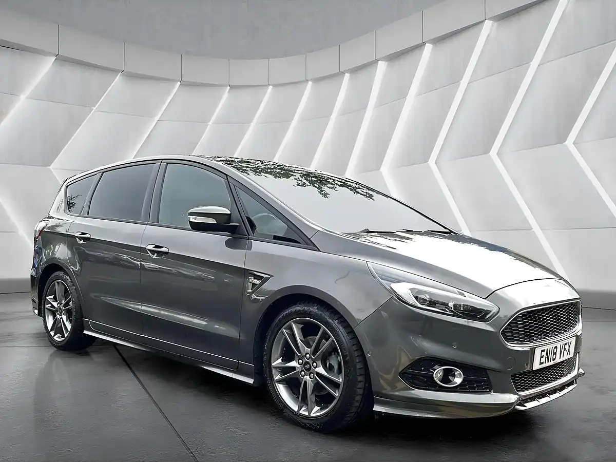 Used 2018 Ford S-Max ST-Line Grey - Interior and Exterior details 3