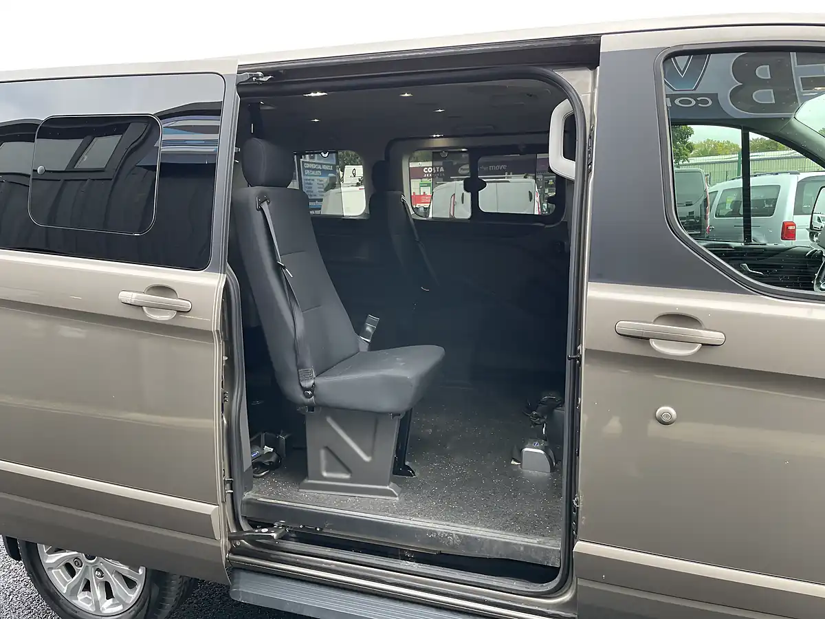 Used 2018 Ford Tourneo Custom Independence RS Gold - Interior and Exterior details 10
