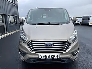 Used 2018 Ford Tourneo Custom Independence RS Gold - Interior and Exterior details 3