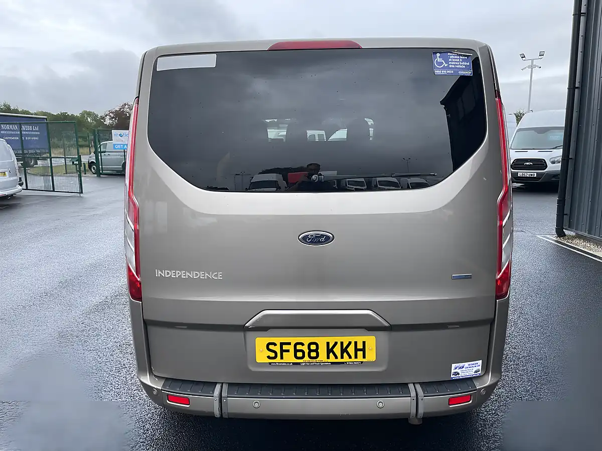 Used 2018 Ford Tourneo Custom Independence RS Gold - Interior and Exterior details 5