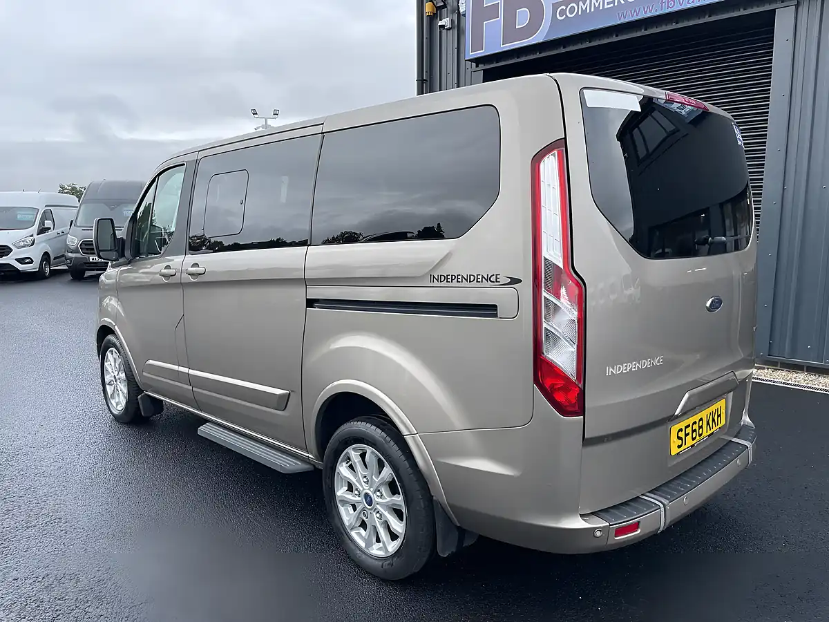 Used 2018 Ford Tourneo Custom Independence RS Gold - Interior and Exterior details 6