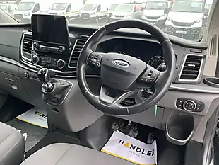 Used 2018 Ford Tourneo Custom Titanium Black - Interior and Exterior details 7