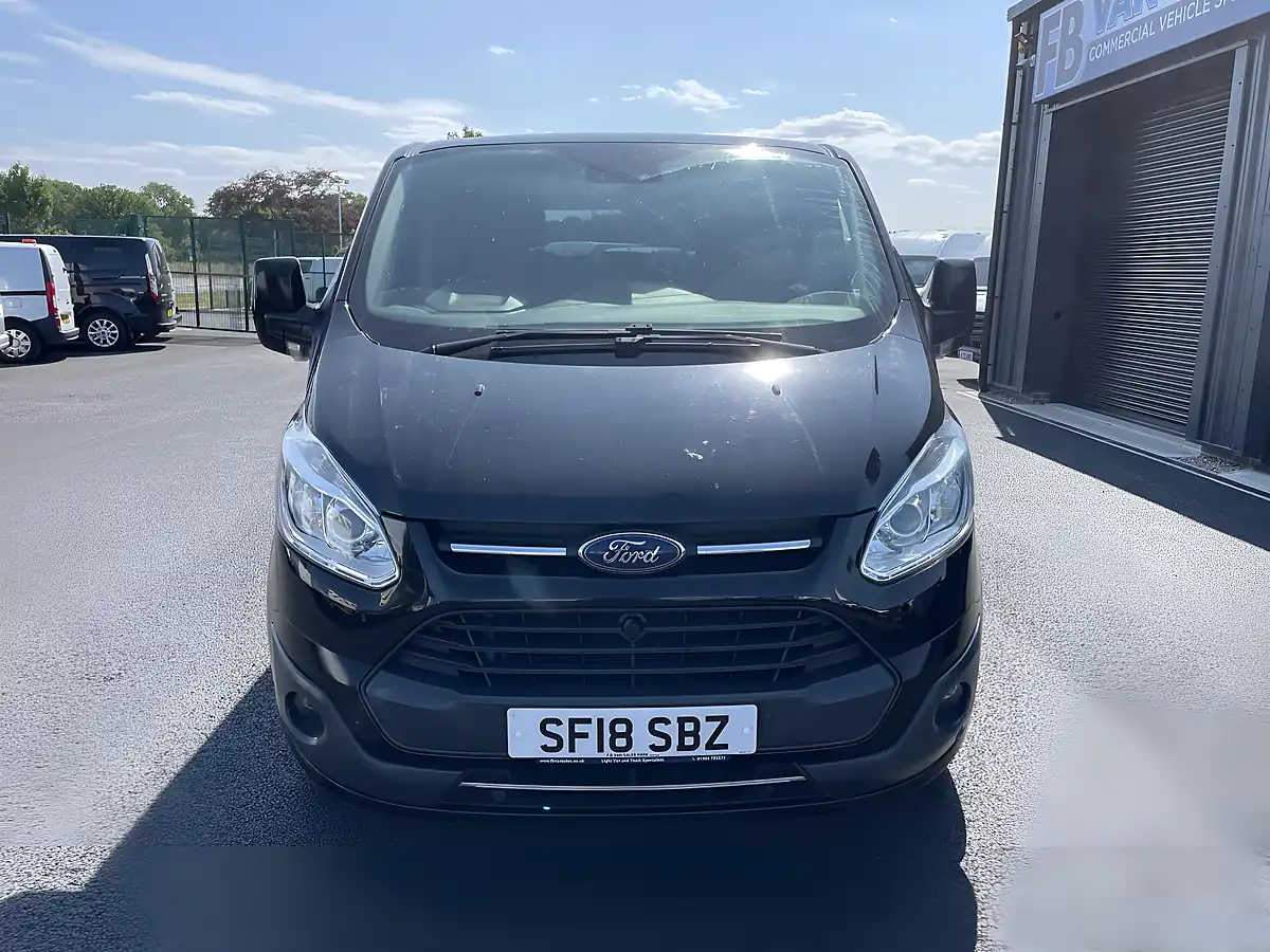 Used 2018 Ford Tourneo Custom Titanium Black - Interior and Exterior details 2