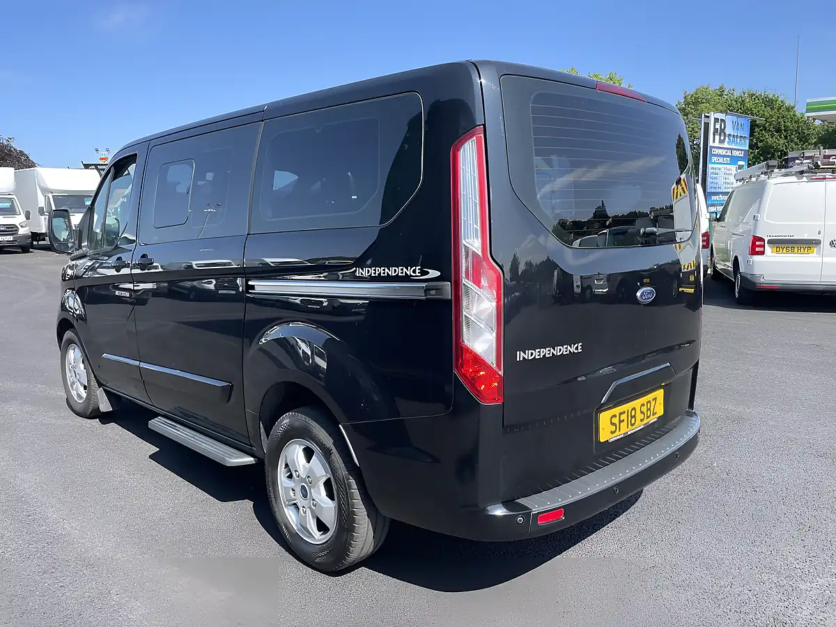 Used 2018 Ford Tourneo Custom Titanium Black - Interior and Exterior details 4