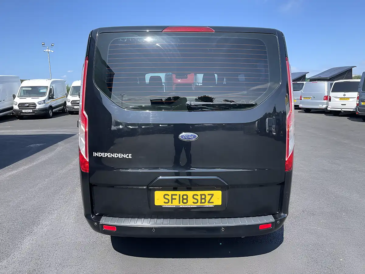 Used 2018 Ford Tourneo Custom Titanium Black - Interior and Exterior details 5