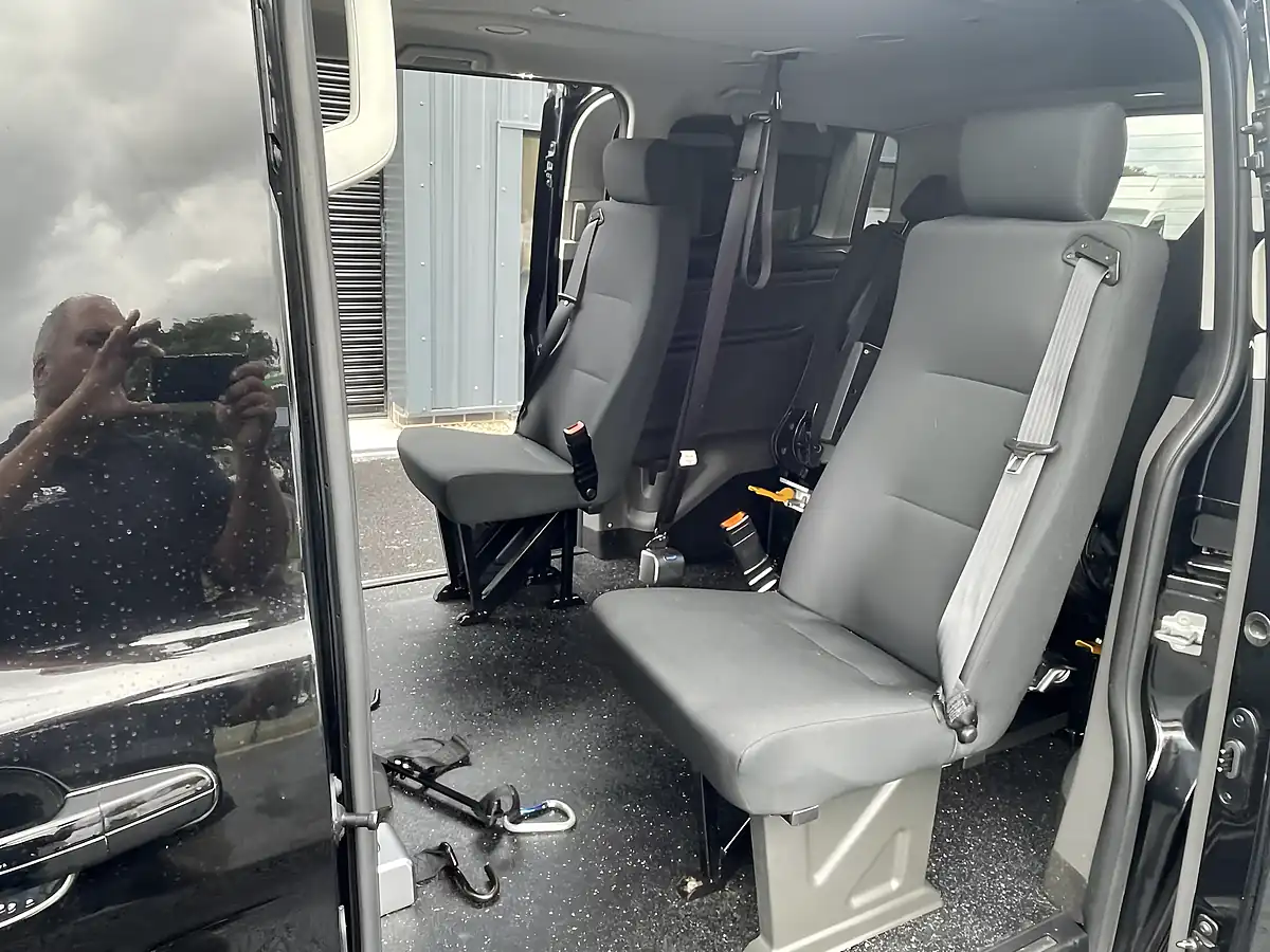 Used 2018 Ford Tourneo Custom Titanium Black - Interior and Exterior details 9