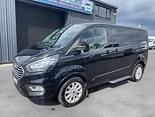 Used 2018 Ford Tourneo Custom Titanium Black - Interior and Exterior details 3