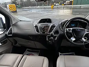Used 2018 Ford Tourneo Custom Titanium Blue - Interior and Exterior details 13