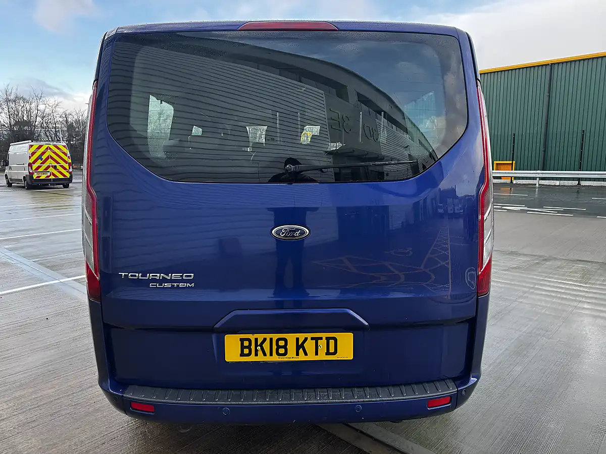 Used 2018 Ford Tourneo Custom Titanium Blue - Interior and Exterior details 7