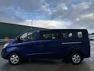 Used 2018 Ford Tourneo Custom Titanium Blue - Interior and Exterior details 9