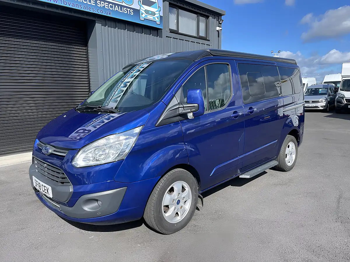 Used 2018 Ford Tourneo Custom Titanium Blue - Interior and Exterior details 5