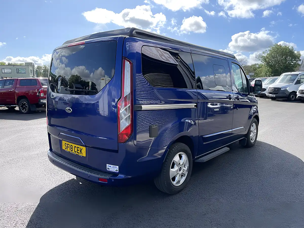 Used 2018 Ford Tourneo Custom Titanium Blue - Interior and Exterior details 8