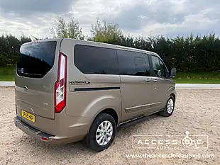 Used 2018 Ford Tourneo Custom Titanium Blue - Interior and Exterior details 4
