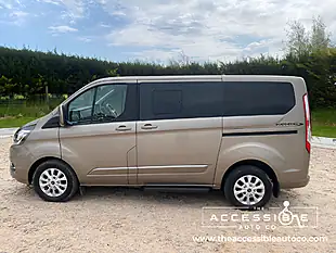 Used 2018 Ford Tourneo Custom Titanium Blue - Interior and Exterior details 6