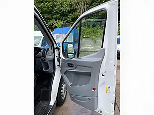 Used 2018 Ford Transit 350 Double Cab Double Tipper L3 White - Interior and Exterior details 12