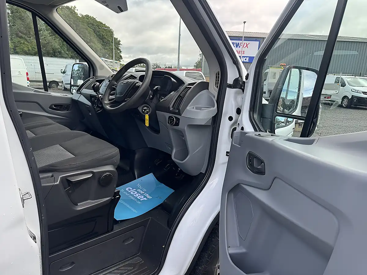 Used 2018 Ford Transit 350 L2 H2 FWD White - Interior and Exterior details 14