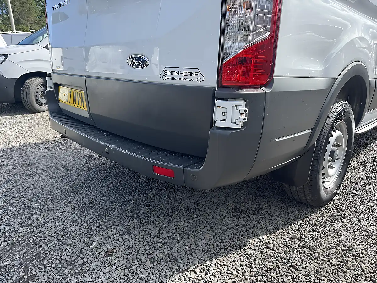 Used 2018 Ford Transit 350 L2 H2 FWD White - Interior and Exterior details 16